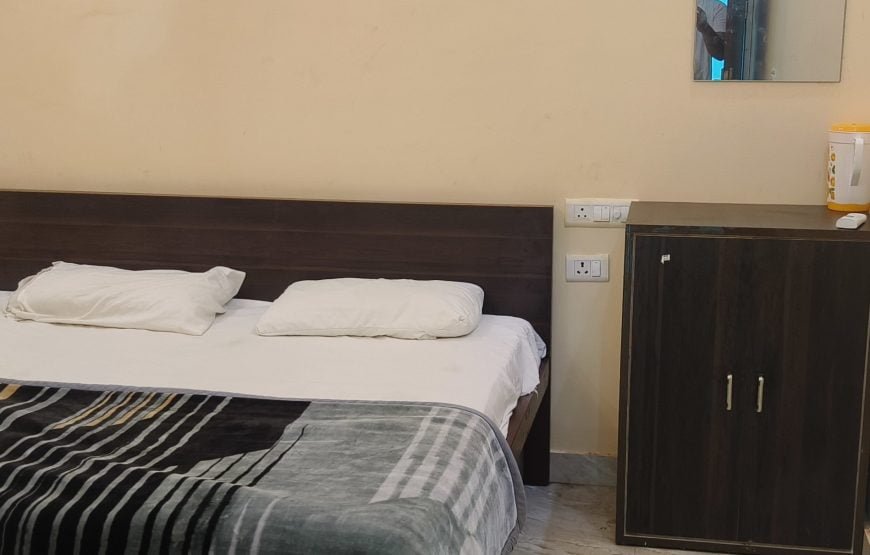 Shri Krishna Valley Vrindavan Deluxe Room