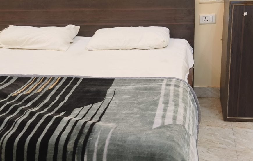 Shri Krishna Valley Vrindavan Deluxe Room