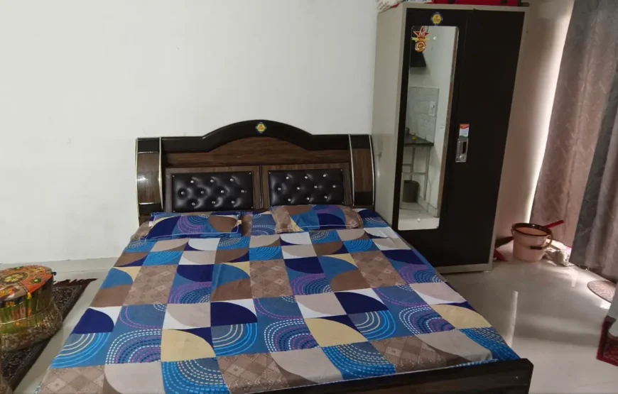 Private Studio Flat For Rent