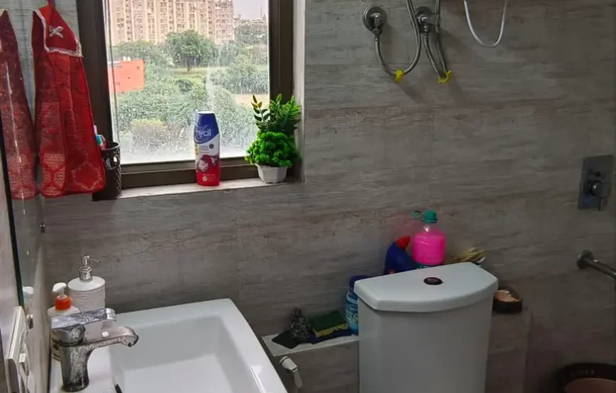 Private Studio Flat For Rent